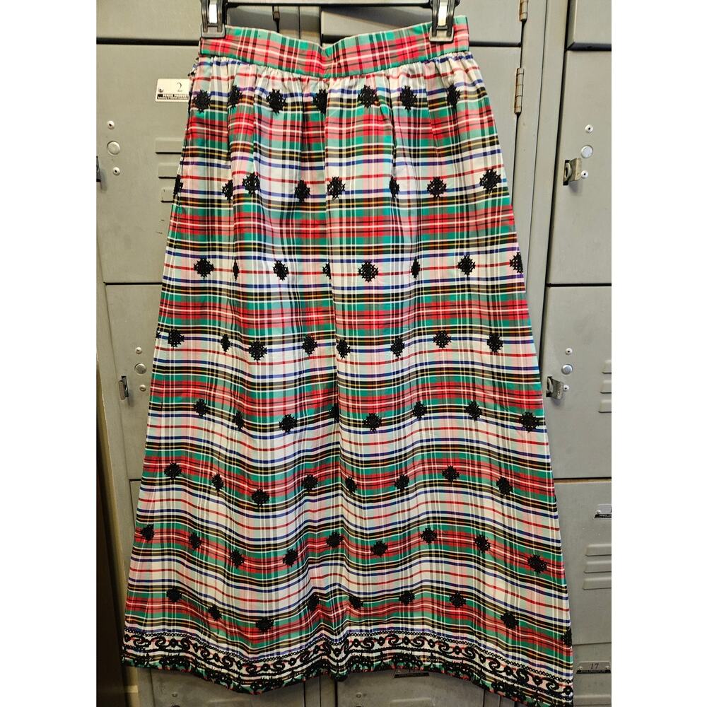 Handmade vintage Christmas skirt taffeta tartan plaid skirt embroidery trim